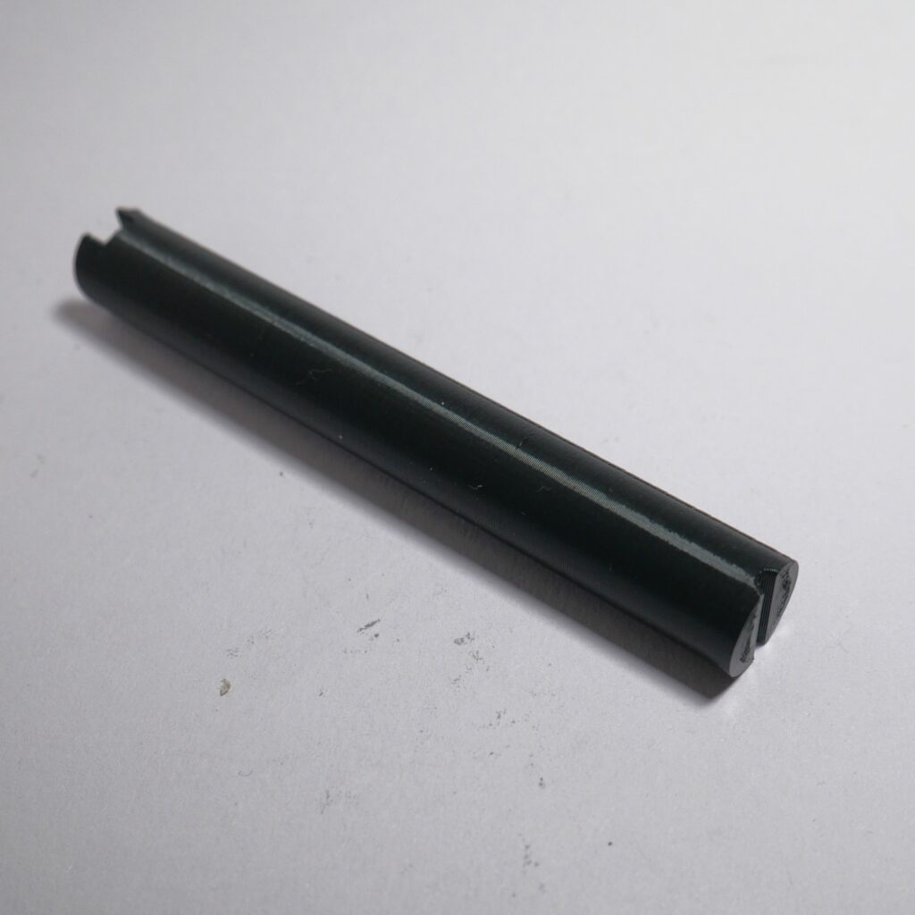 Follower with pinning groove